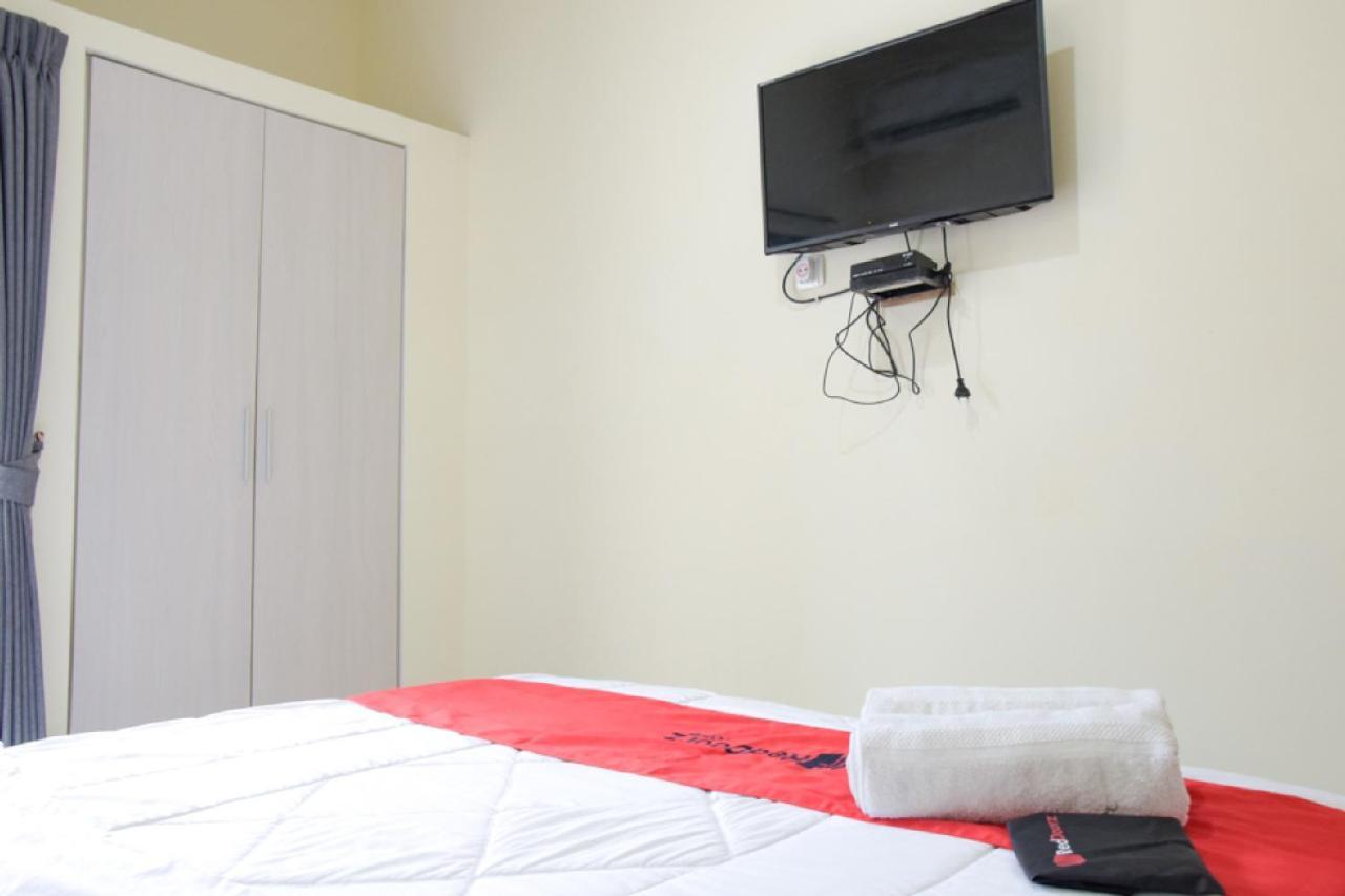 Reddoorz @ Genteng Surabaja Zewnętrze zdjęcie