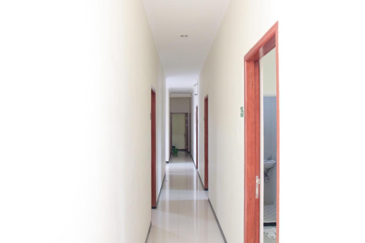 Reddoorz @ Genteng Surabaja Zewnętrze zdjęcie